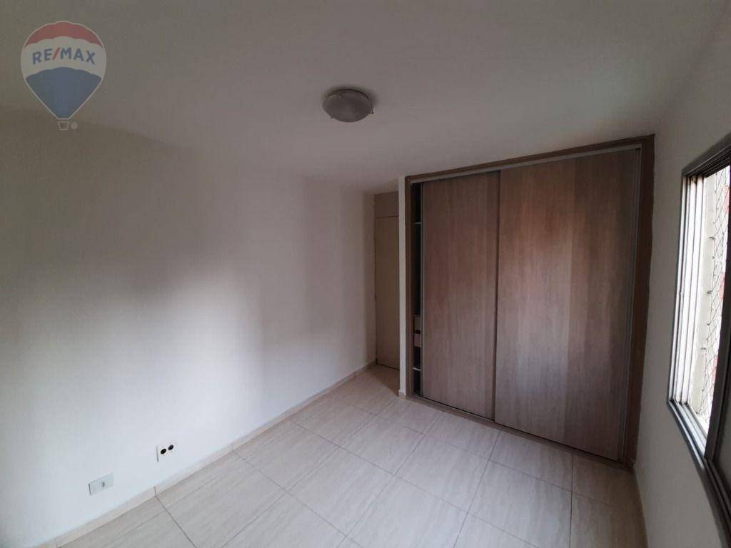 Apartamento à venda com 2 quartos, 67m² - Foto 4