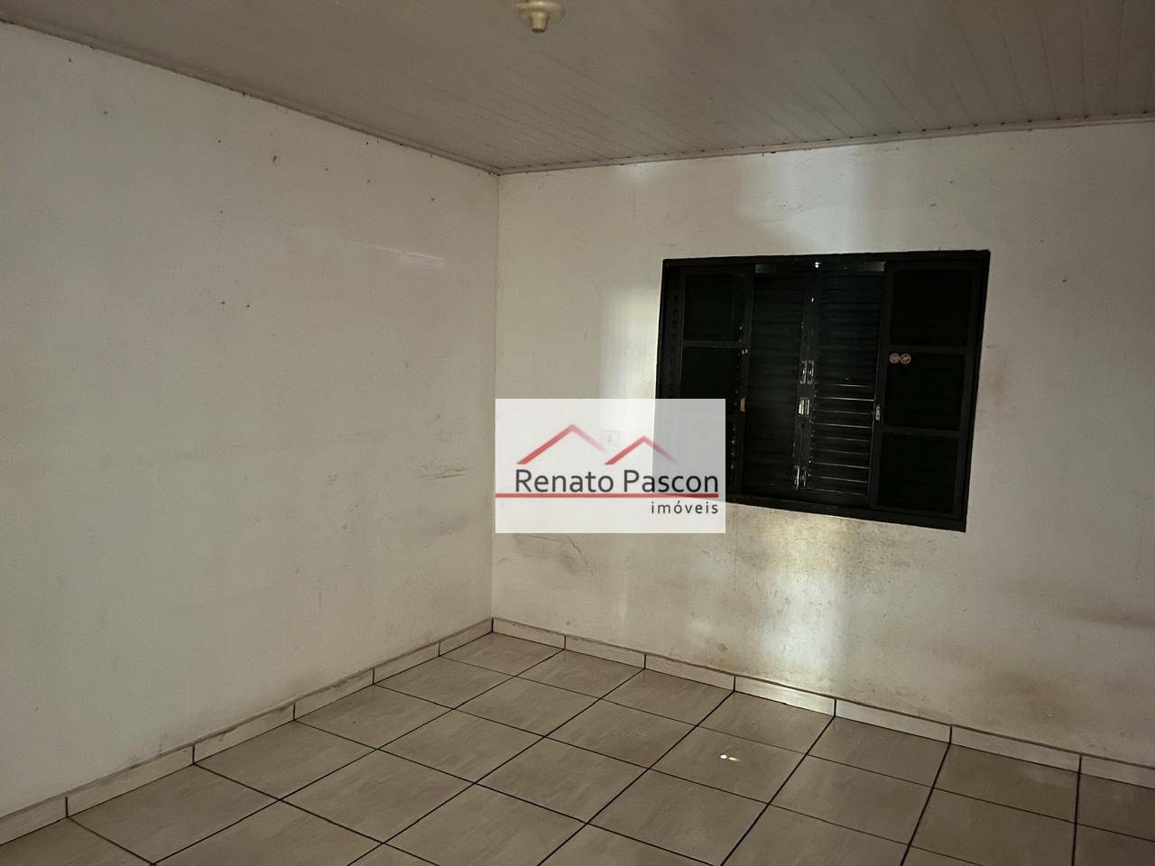 Casa à venda com 2 quartos, 300M2 - Foto 4