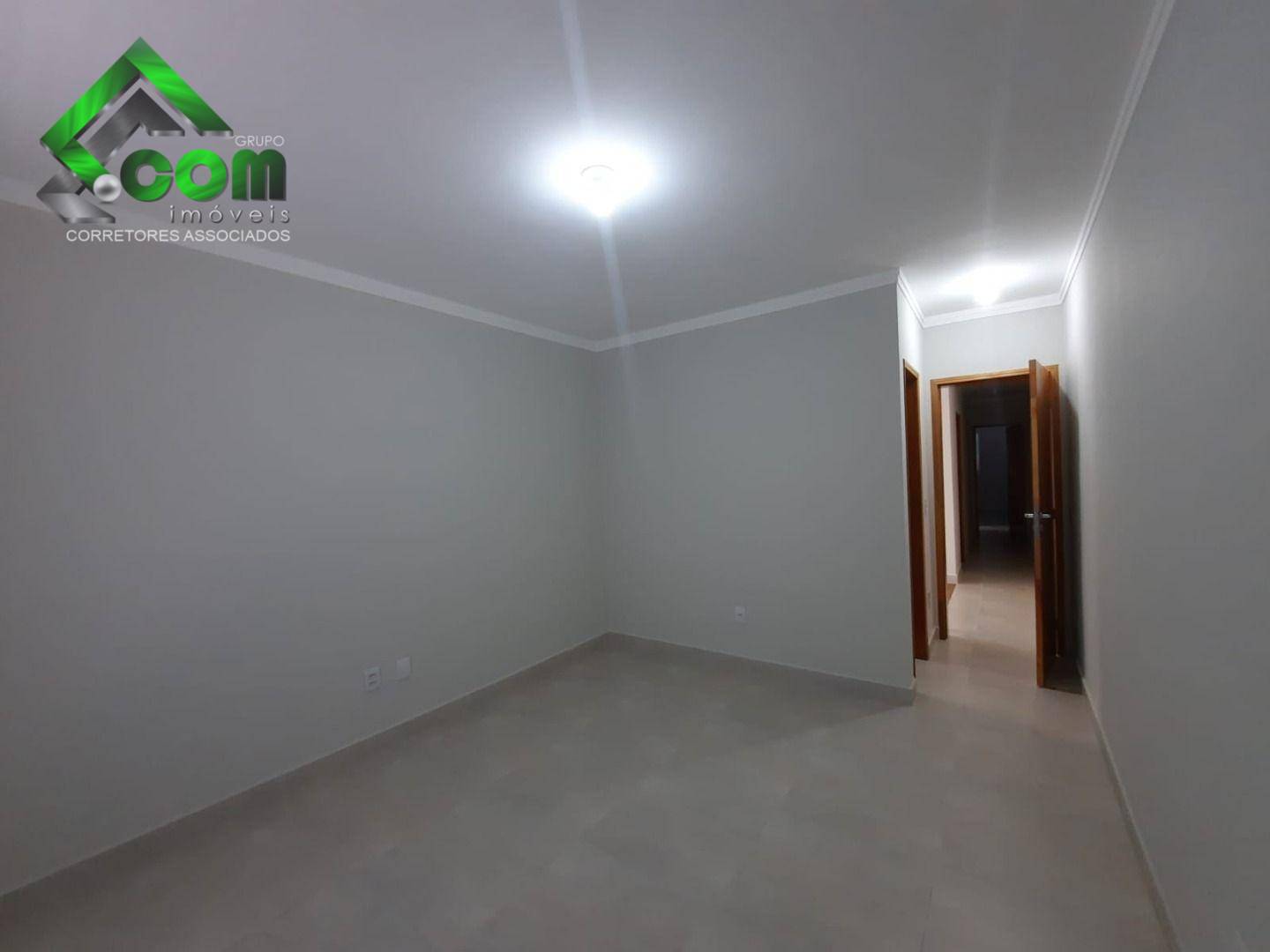 Casa à venda com 3 quartos, 118m² - Foto 27