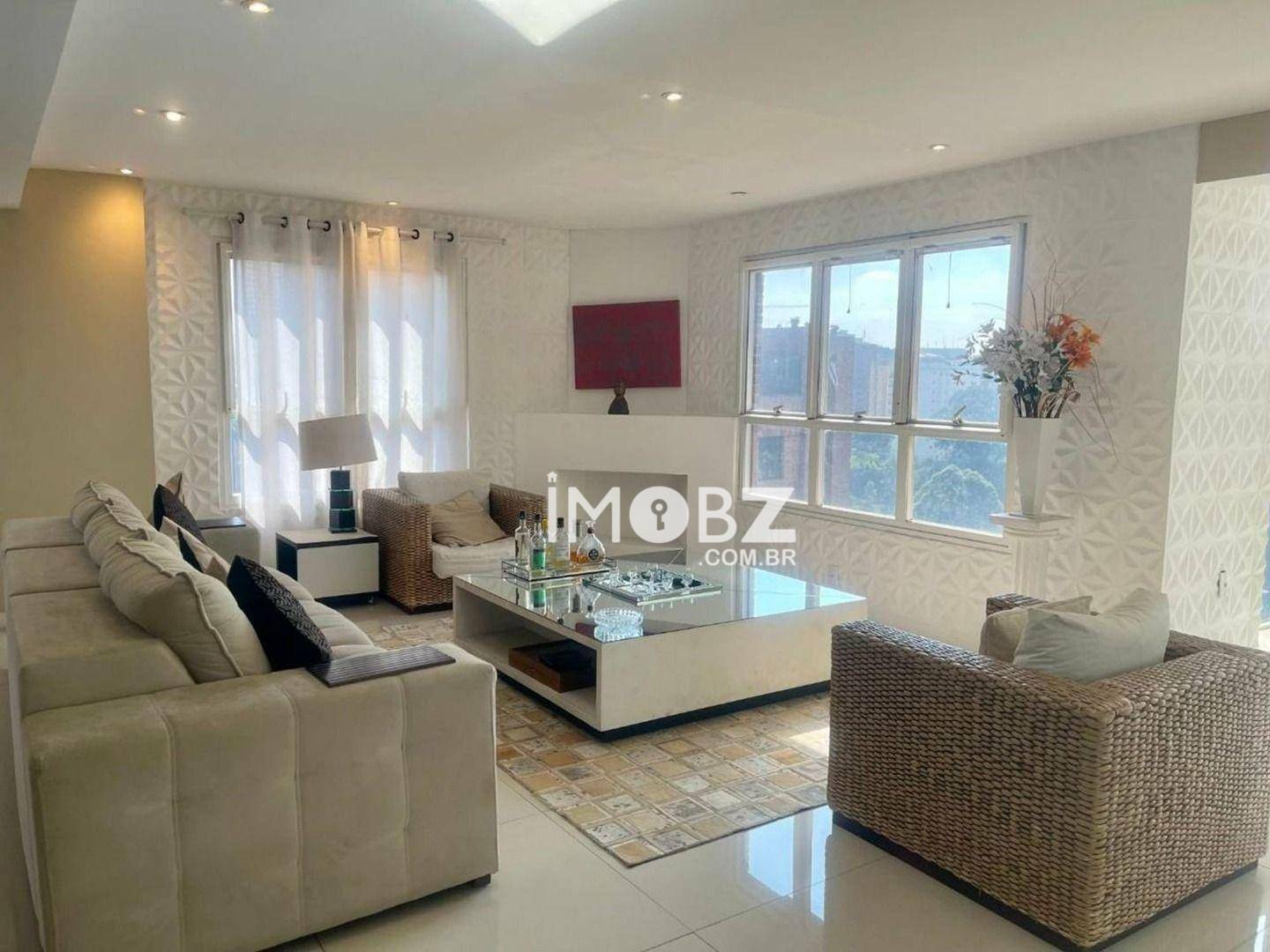 Apartamento à venda com 4 quartos, 230m² - Foto 4