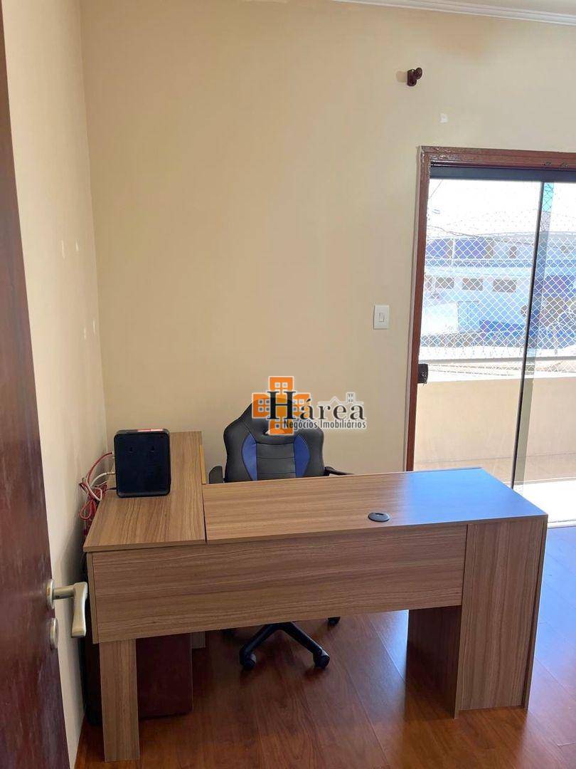 Sobrado à venda com 3 quartos, 200m² - Foto 14