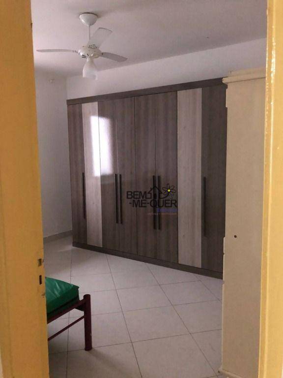 Apartamento à venda com 2 quartos, 70m² - Foto 11