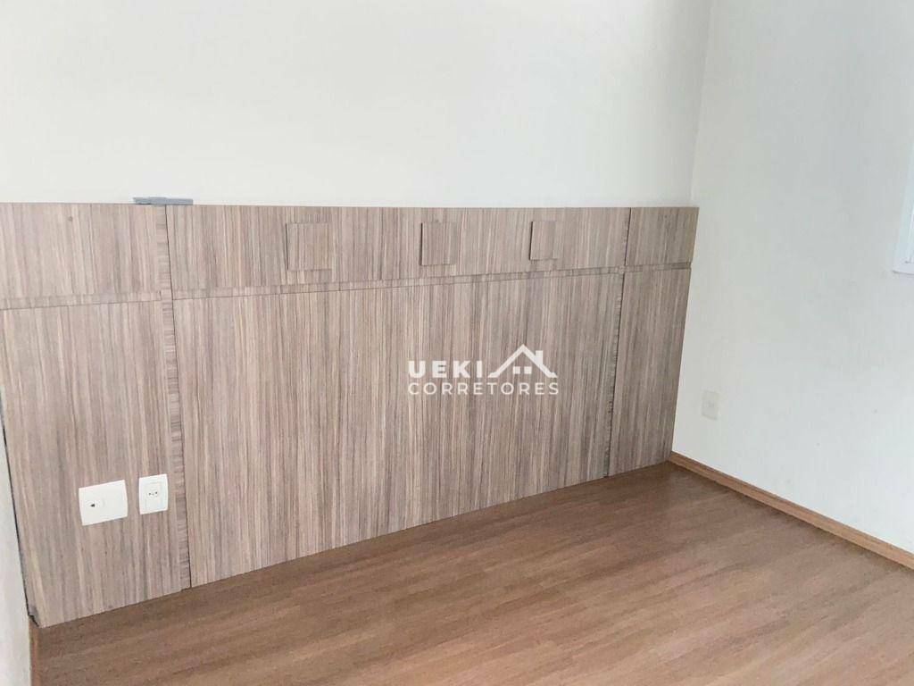 Apartamento para alugar com 3 quartos, 76m² - Foto 11