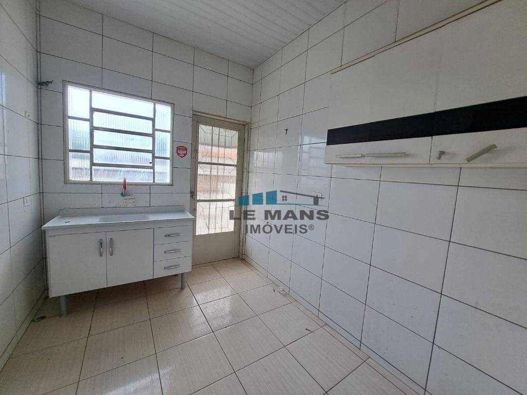 Casa para alugar com 4 quartos, 172m² - Foto 16