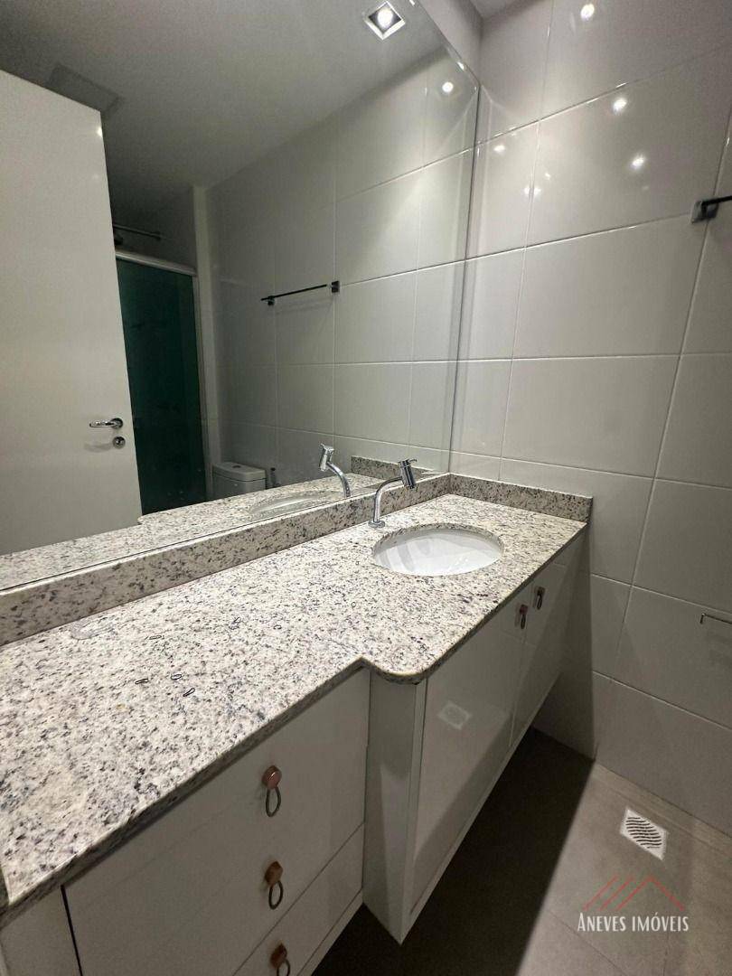 Apartamento à venda com 3 quartos, 150m² - Foto 13