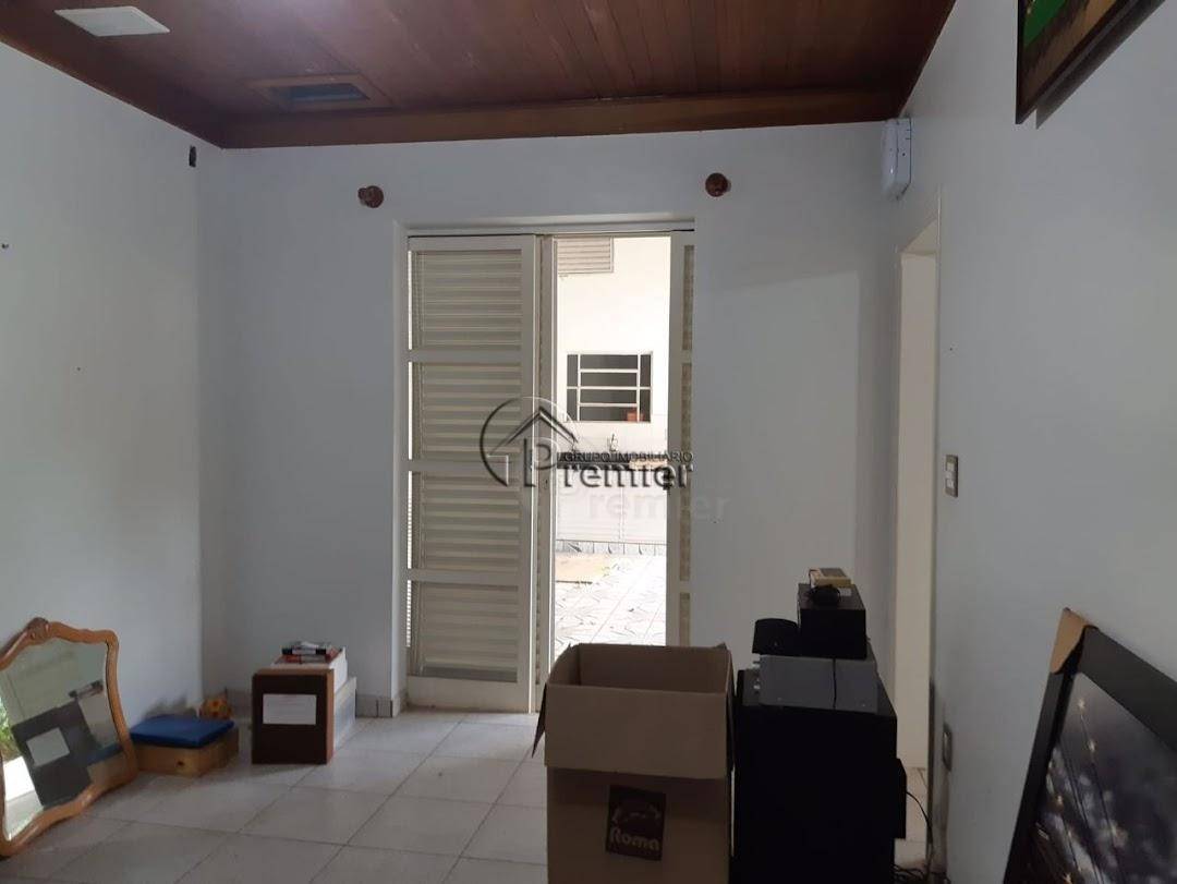 Casa para alugar com 3 quartos, 327m² - Foto 14