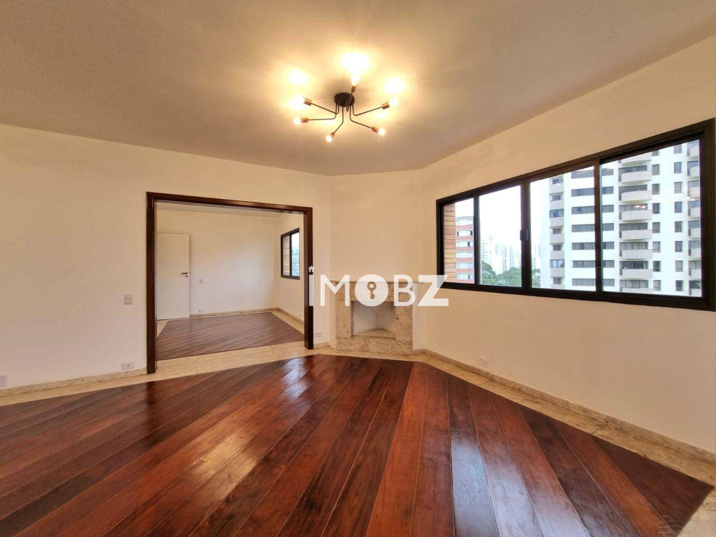 Apartamento à venda com 4 quartos, 236m² - Foto 7