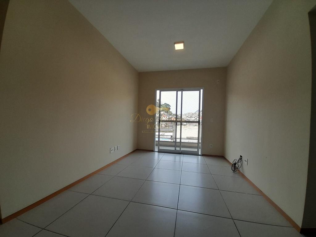 Apartamento à venda com 2 quartos, 67m² - Foto 2