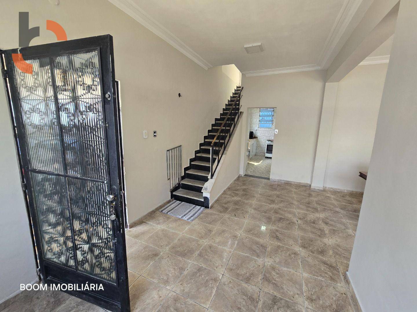 Casa à venda com 5 quartos, 197m² - Foto 8