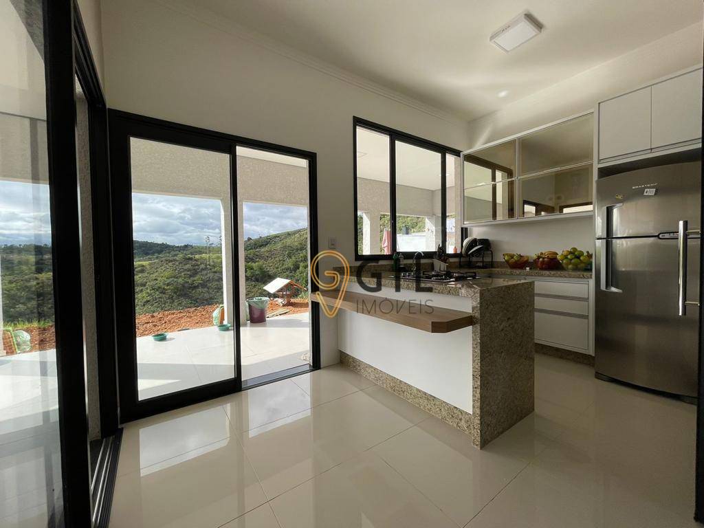 Sobrado à venda com 4 quartos, 260m² - Foto 4