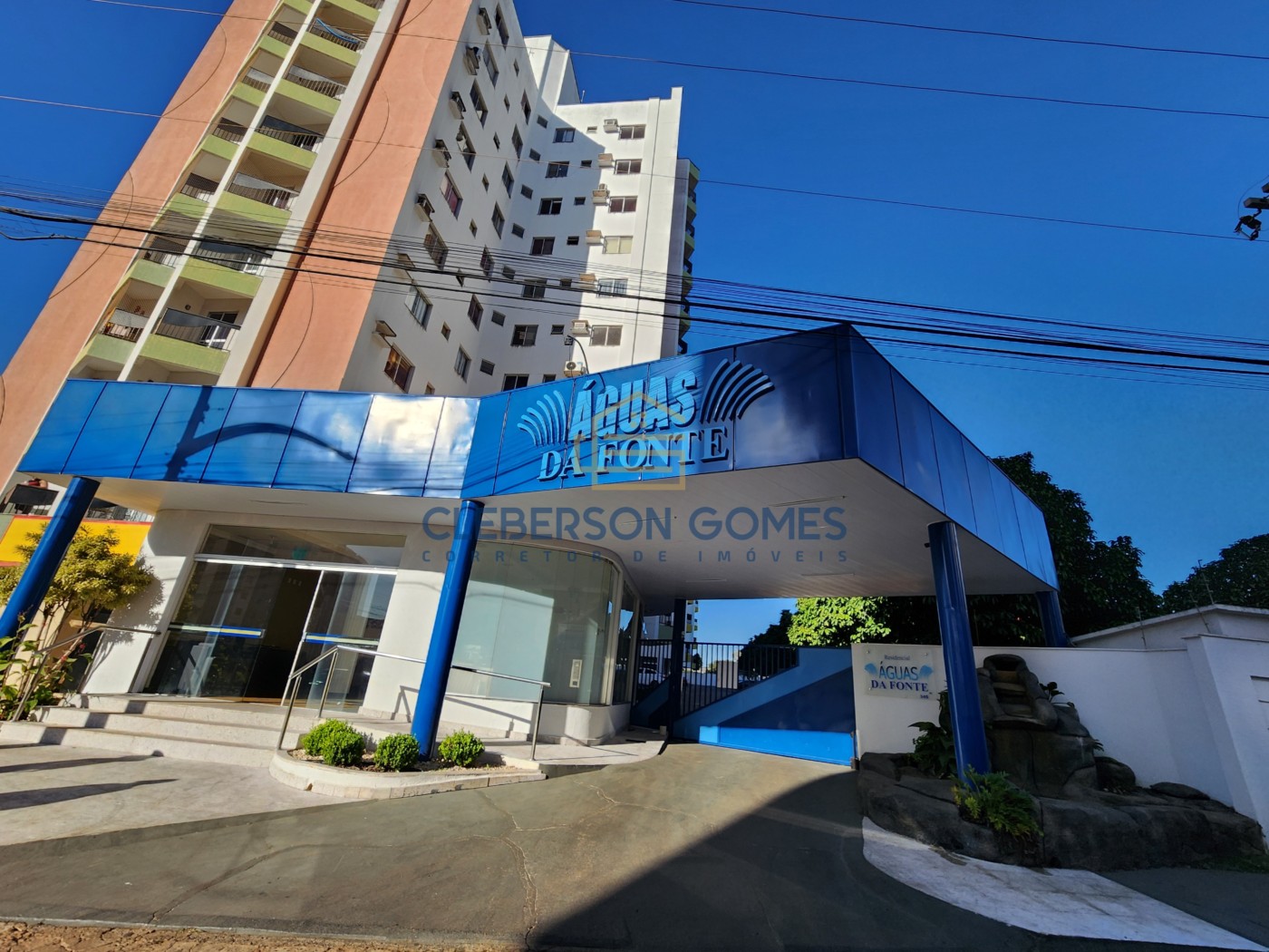 Apartamento à venda com 1 quarto, 42m² - Foto 2