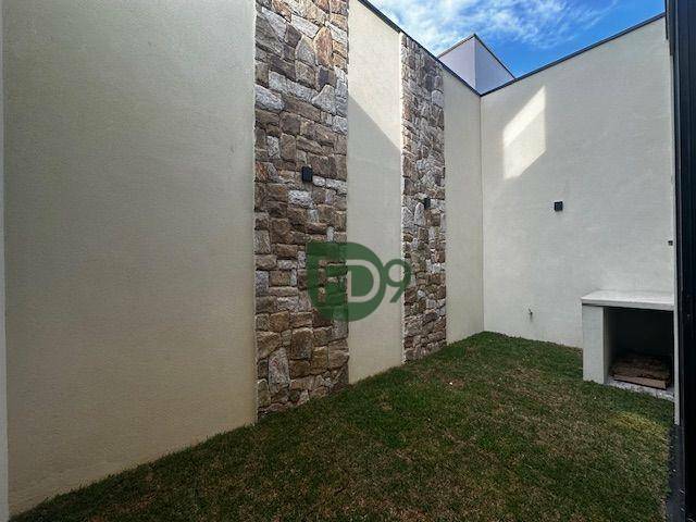 Casa à venda com 3 quartos, 200m² - Foto 32