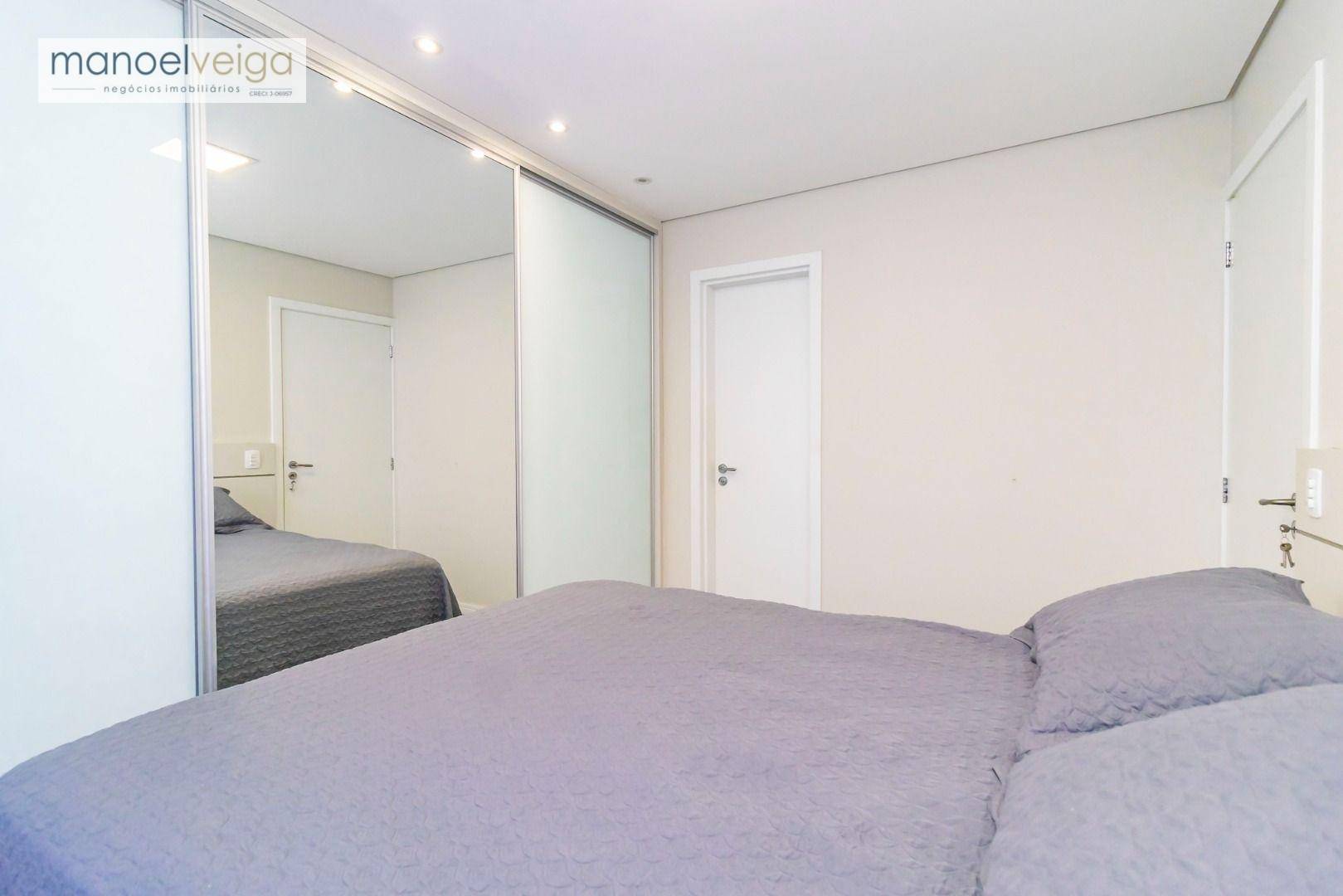 Apartamento à venda com 2 quartos, 70m² - Foto 32