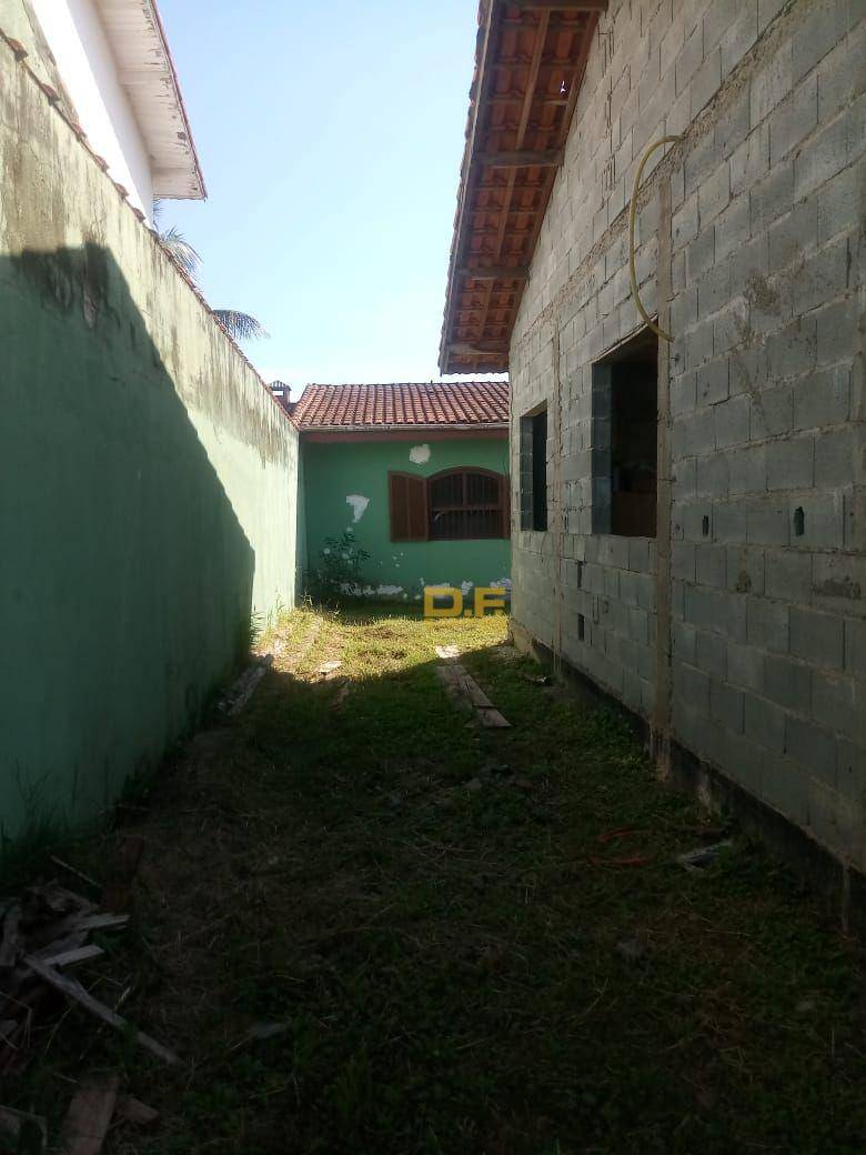 Casa à venda com 1 quarto, 1m² - Foto 2