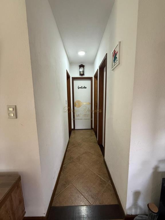 Casa à venda com 7 quartos, 2200m² - Foto 8