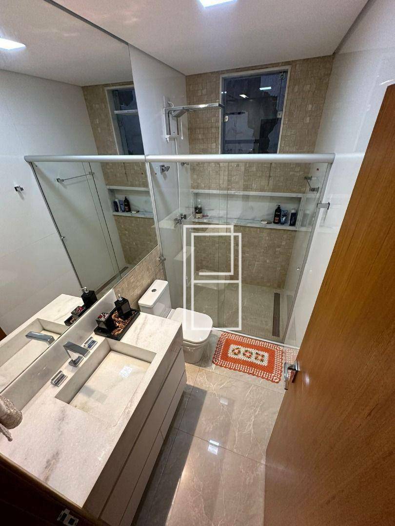 Casa à venda com 4 quartos, 250m² - Foto 31