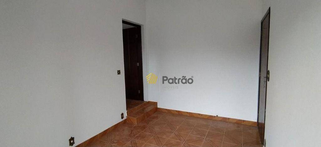 Sobrado à venda com 3 quartos, 300m² - Foto 17