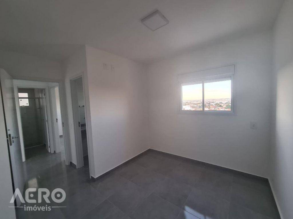 Apartamento à venda com 2 quartos, 71m² - Foto 3