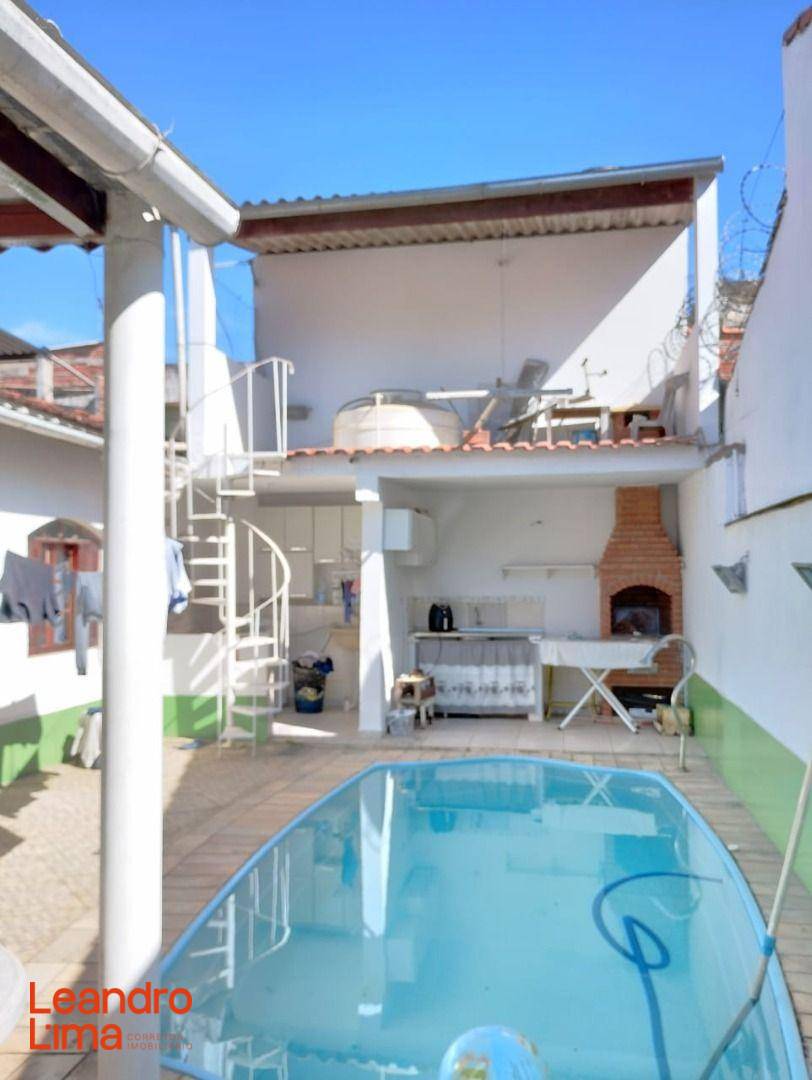 Casa, 3 quartos, 152 m² - Foto 1