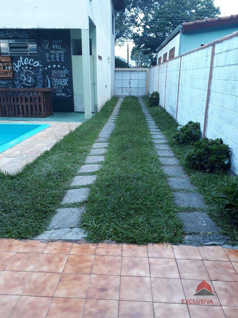Casa à venda com 3 quartos, 274m² - Foto 17