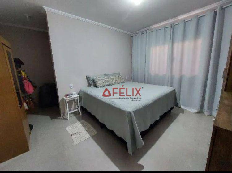 Casa à venda com 3 quartos, 100m² - Foto 17