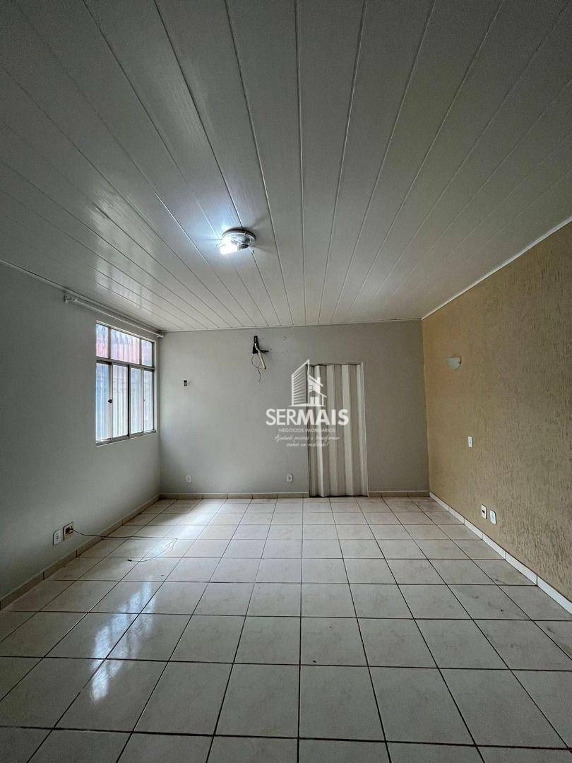 Casa para alugar com 5 quartos, 400m² - Foto 13