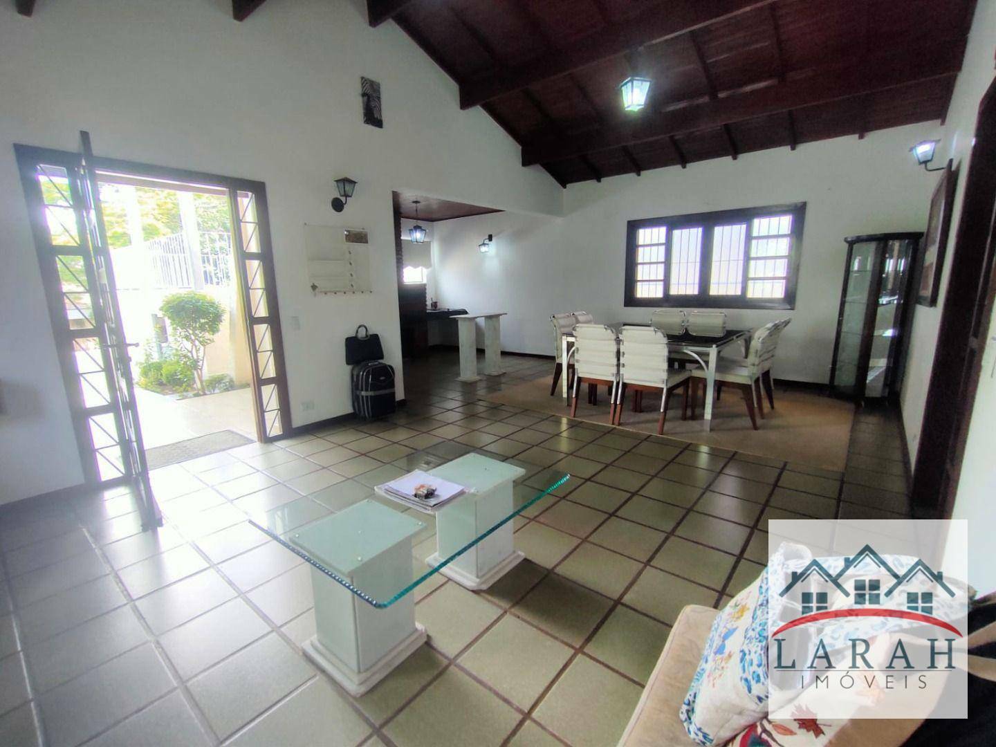 Casa de Condomínio à venda com 3 quartos, 335m² - Foto 1