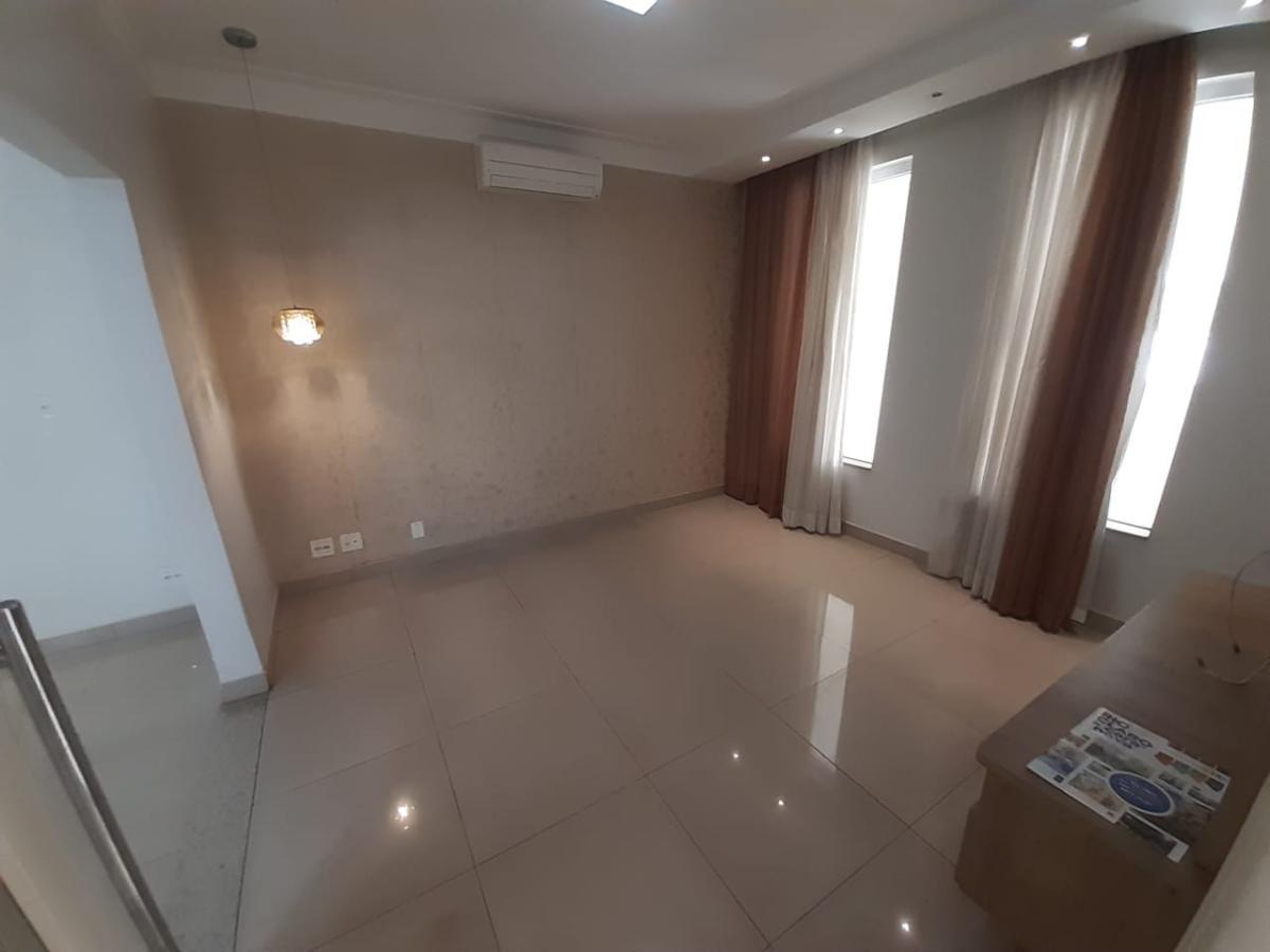 Casa à venda com 3 quartos, 336m² - Foto 6