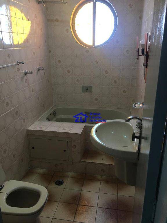 Sobrado à venda com 4 quartos, 100m² - Foto 3