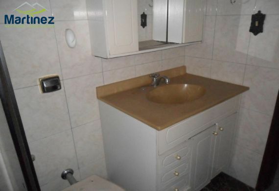 Casa à venda e aluguel com 3 quartos, 243m² - Foto 11
