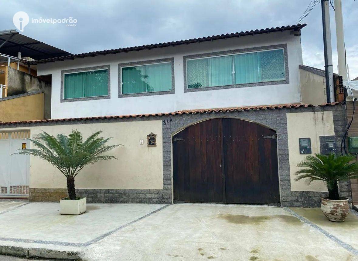 Casa à venda com 3 quartos, 130m² - Foto 1