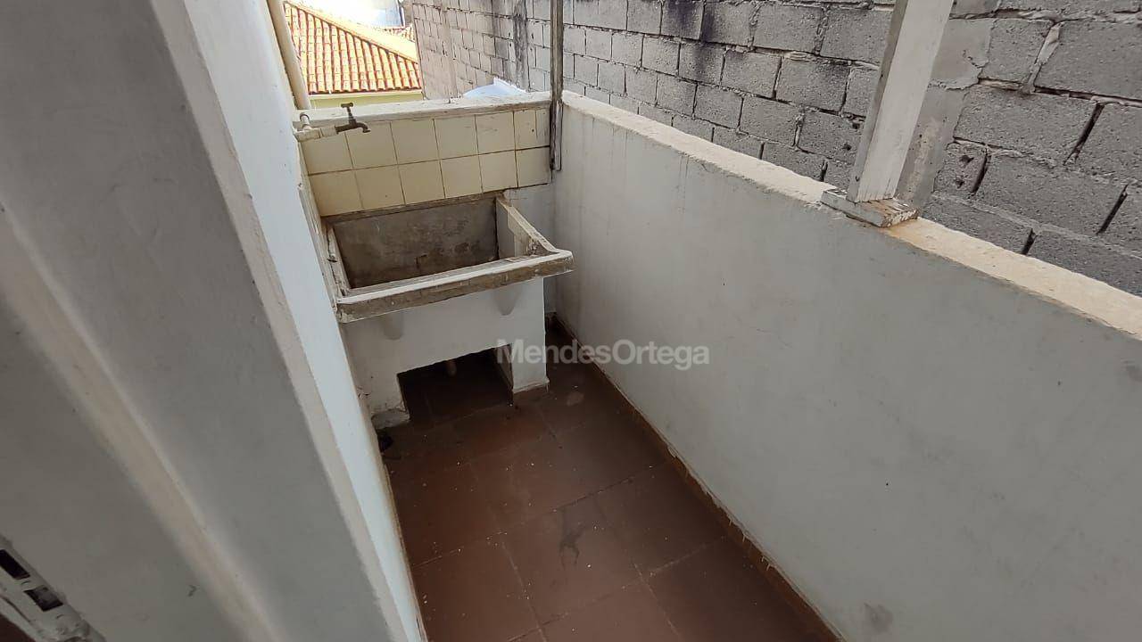 Casa à venda com 2 quartos, 53m² - Foto 3