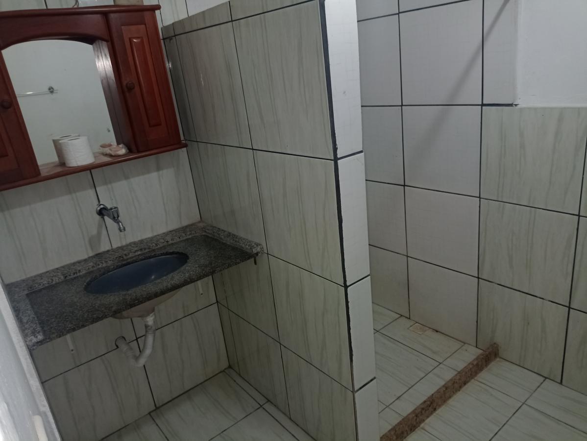 Casa à venda com 9 quartos, 225m² - Foto 13