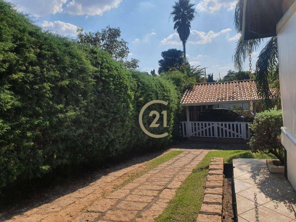 Chácara à venda com 3 quartos, 211m² - Foto 10