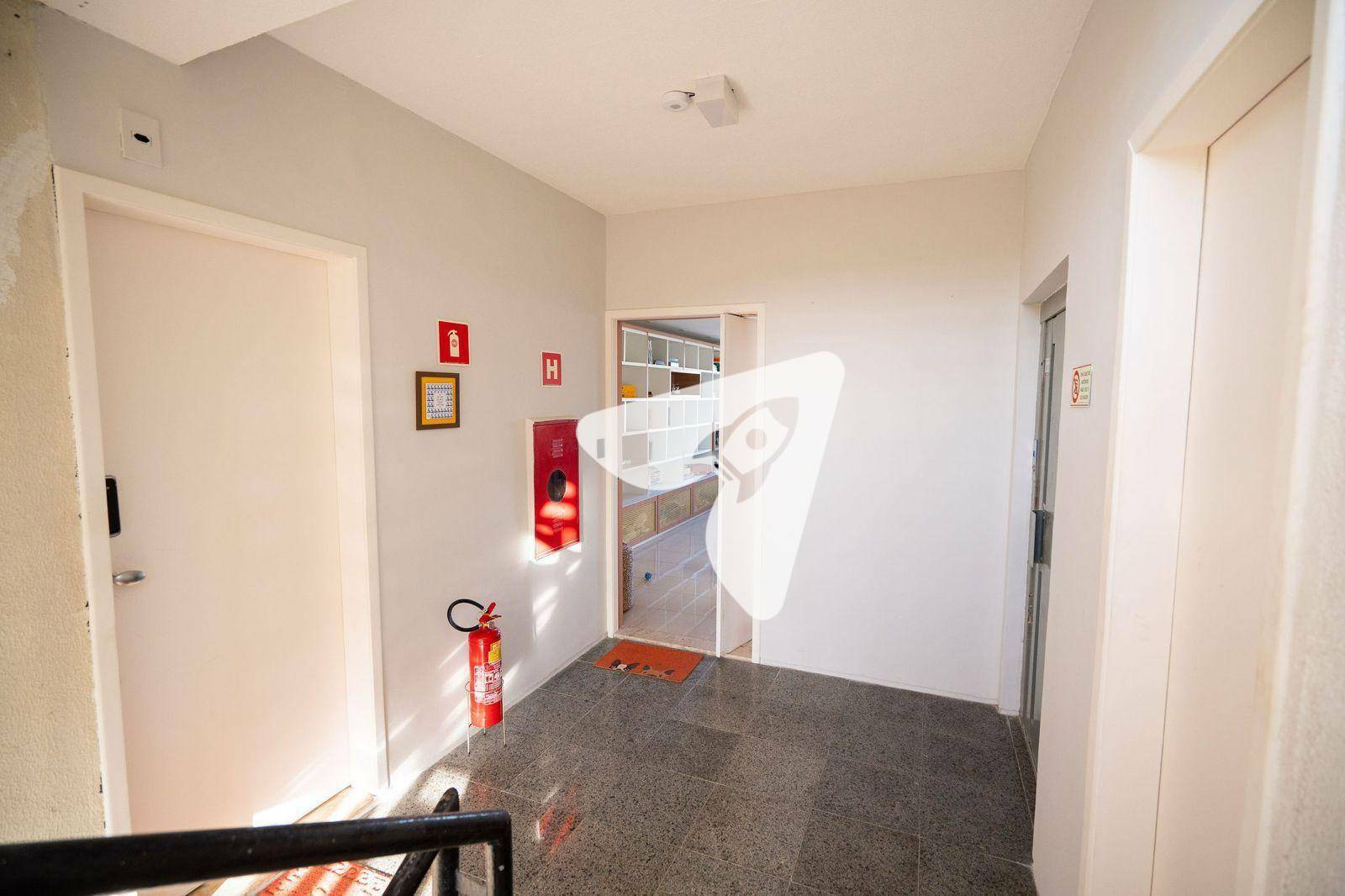 Cobertura à venda com 3 quartos, 250m² - Foto 9