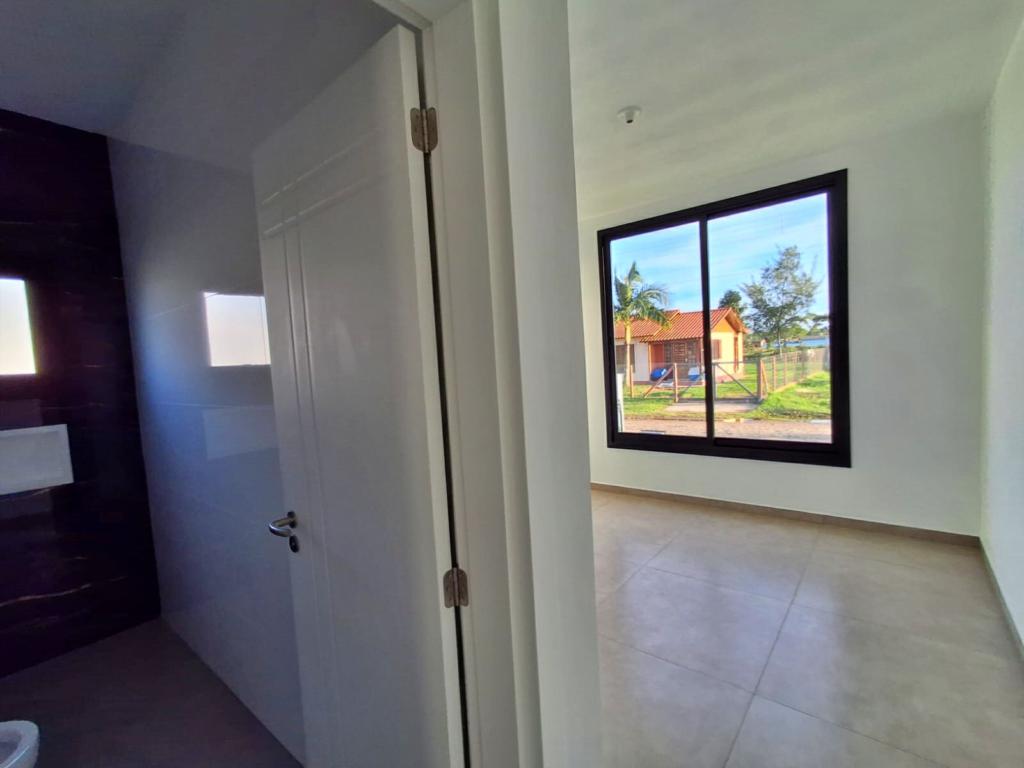 Casa à venda com 3 quartos, 107m² - Foto 14