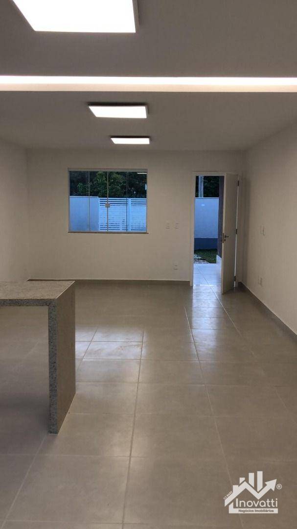 Casa à venda com 3 quartos, 128m² - Foto 7