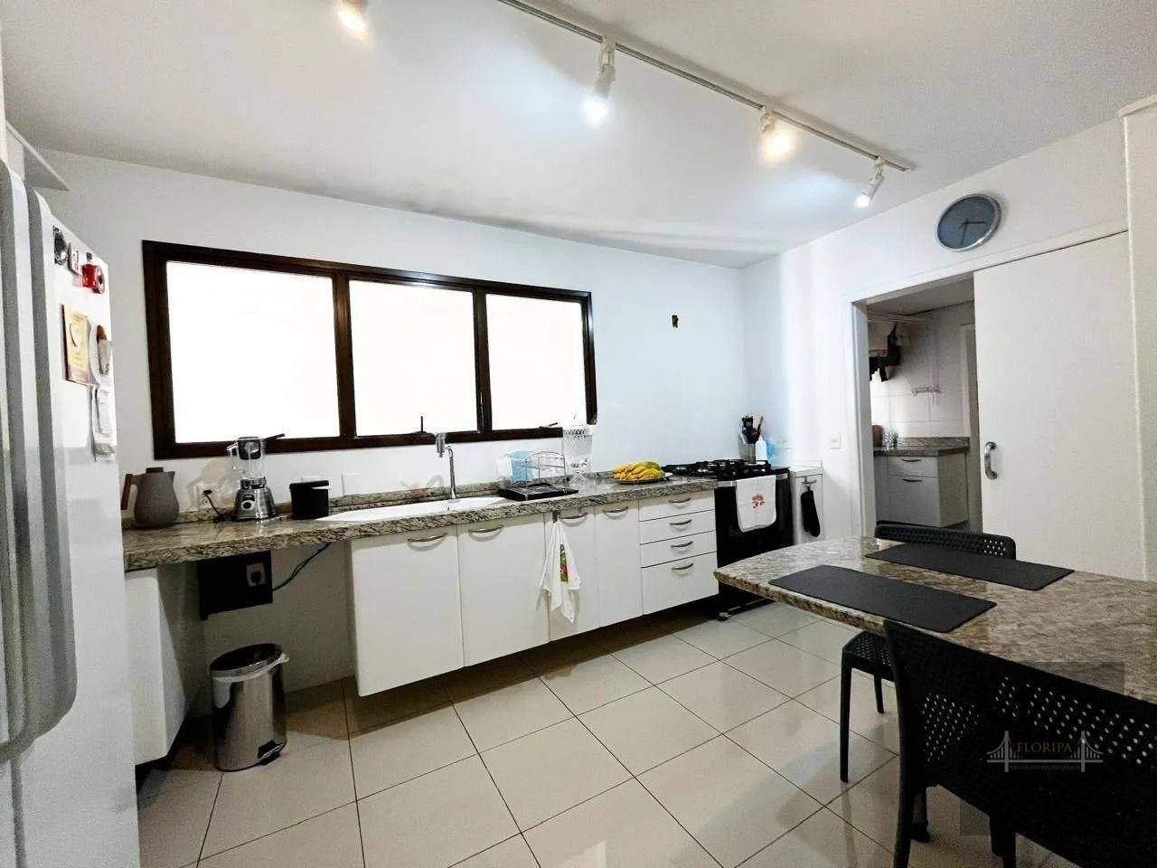 Apartamento, 3 quartos, 230 m² - Foto 5