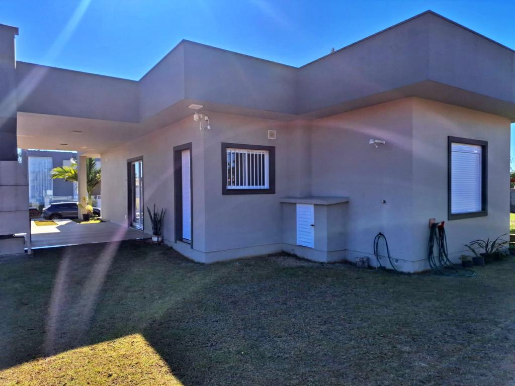 Casa à venda com 3 quartos, 122m² - Foto 4
