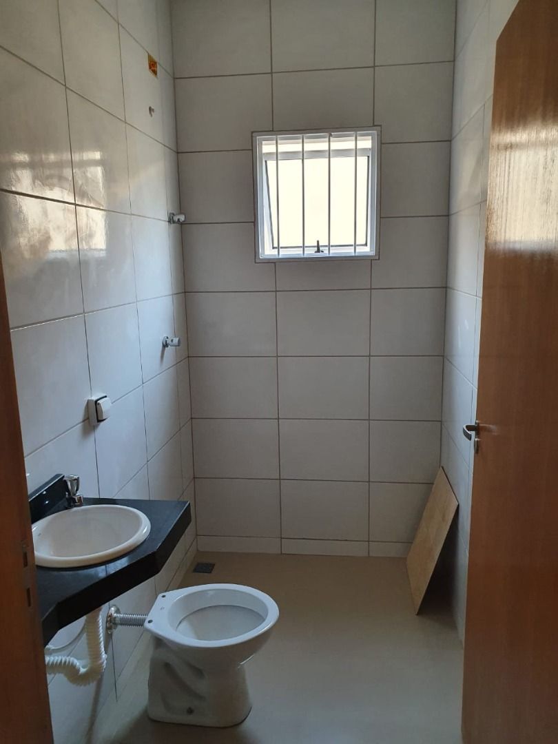 Casa à venda com 3 quartos, 90m² - Foto 8