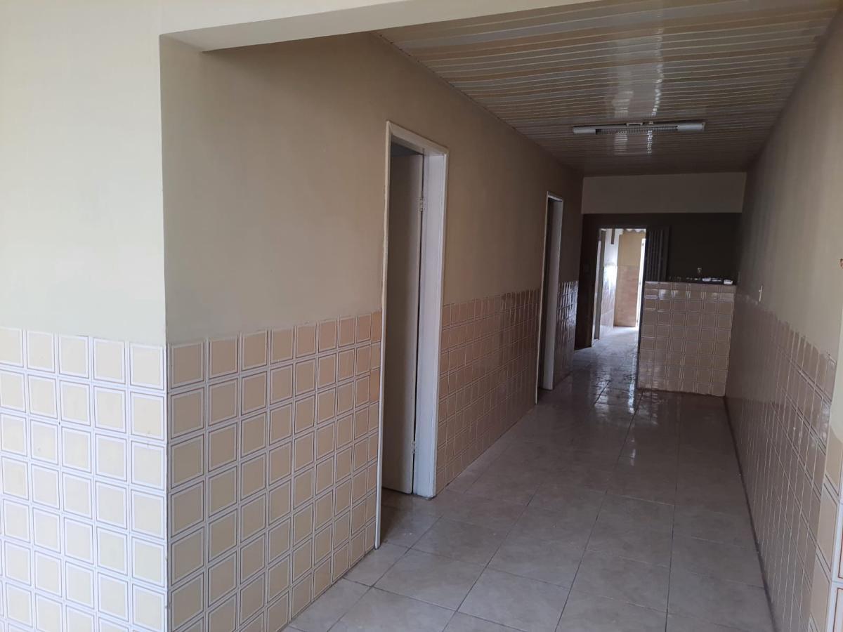 Casa à venda com 2 quartos, 72m² - Foto 3