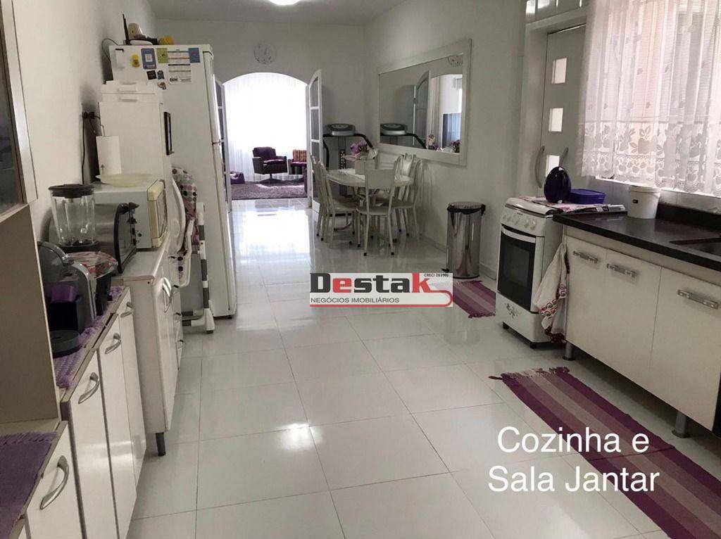 Casa à venda com 3 quartos, 255m² - Foto 9