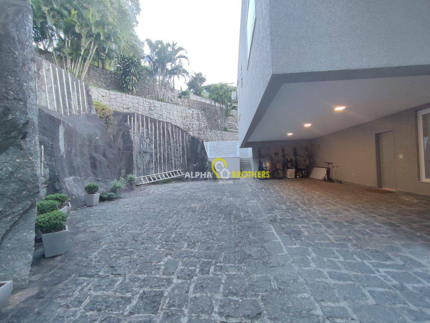 Casa de Condomínio à venda com 5 quartos, 657m² - Foto 50