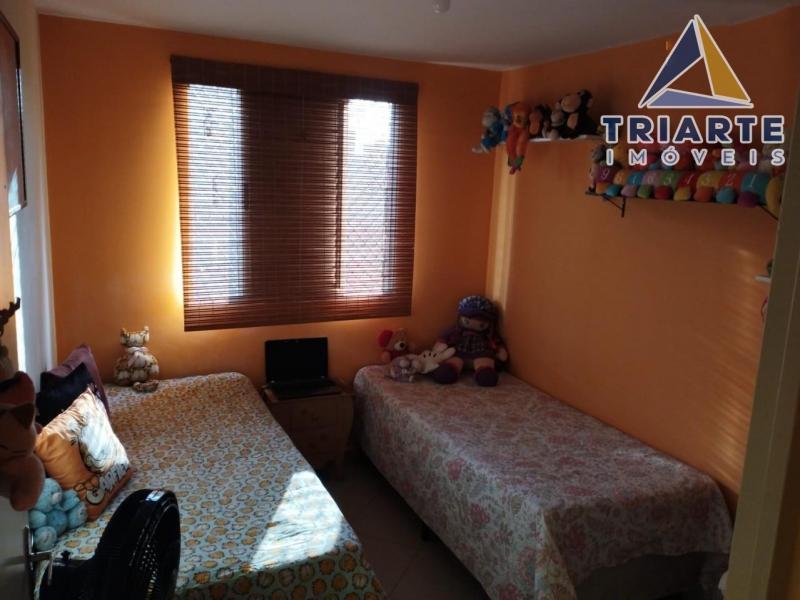 Apartamento à venda com 3 quartos, 74m² - Foto 2