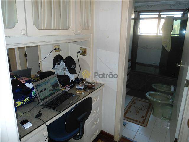 Apartamento à venda com 4 quartos, 220m² - Foto 20