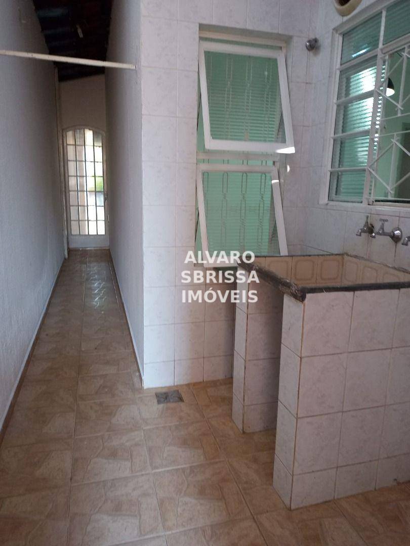 Casa à venda com 3 quartos, 130m² - Foto 14