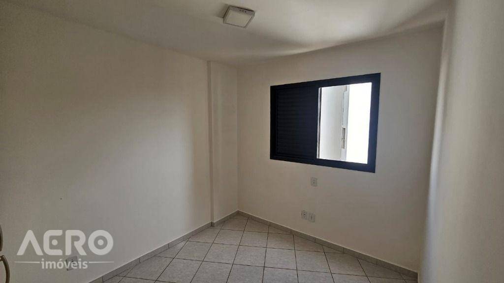 Apartamento para alugar com 3 quartos, 74m² - Foto 27