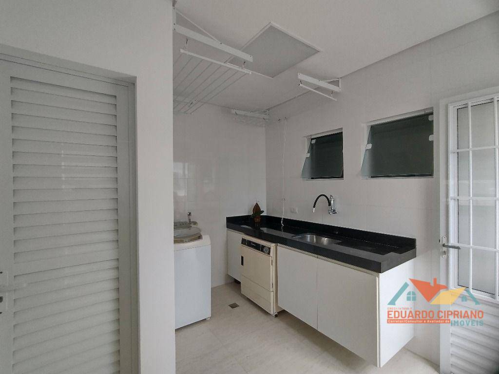 Sobrado à venda com 4 quartos, 300m² - Foto 32