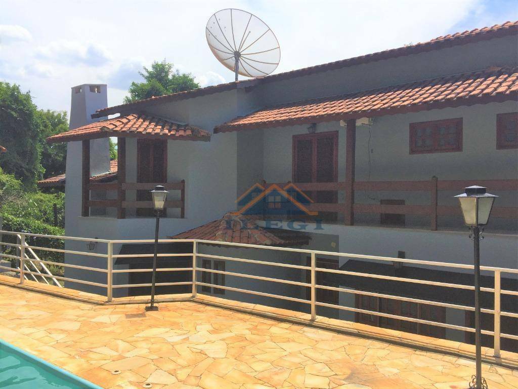 Casa de Condomínio à venda com 4 quartos, 389m² - Foto 2