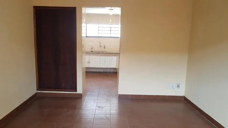 Casa à venda e aluguel com 3 quartos, 167m² - Foto 6